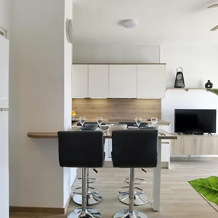 Apartment Leon Inmo Chanel - 15777